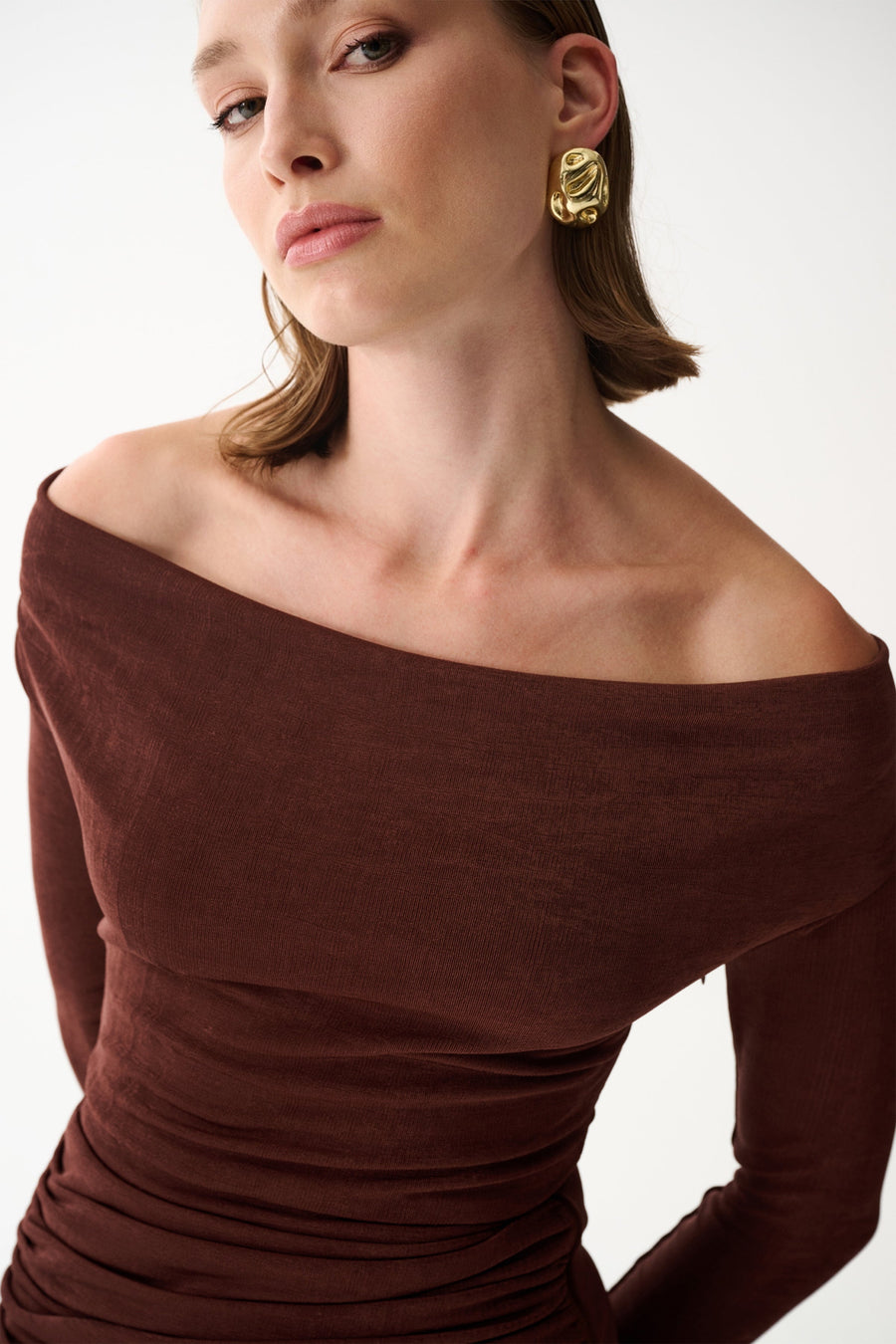 DEAR COWL NECK DRESS / BROWN