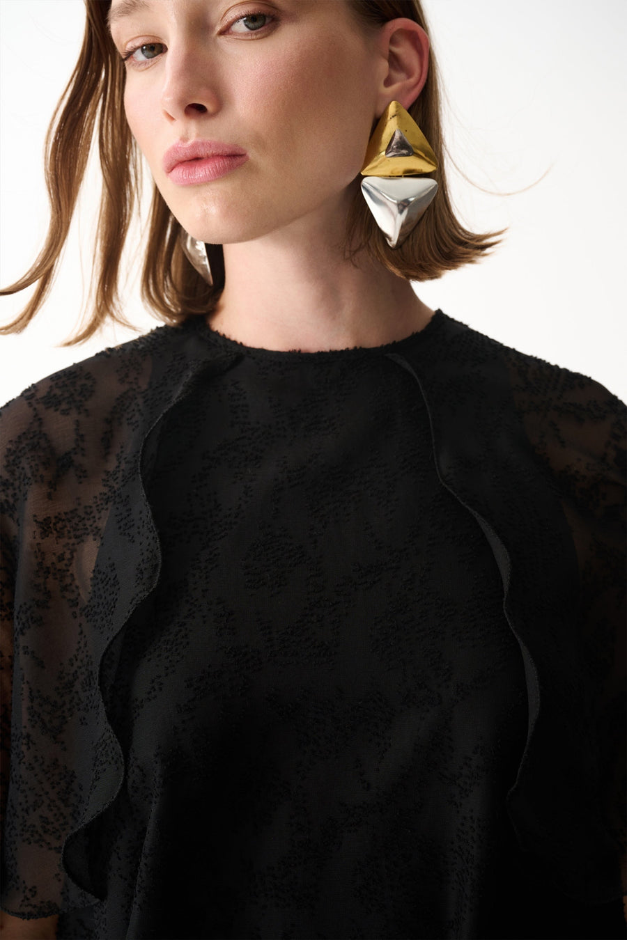 HOLLY CAPE DRESS / BLACK