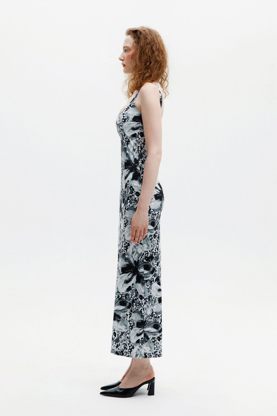 ALORA DRESS / BLACK AND WHITE FLORAL PATTERNED