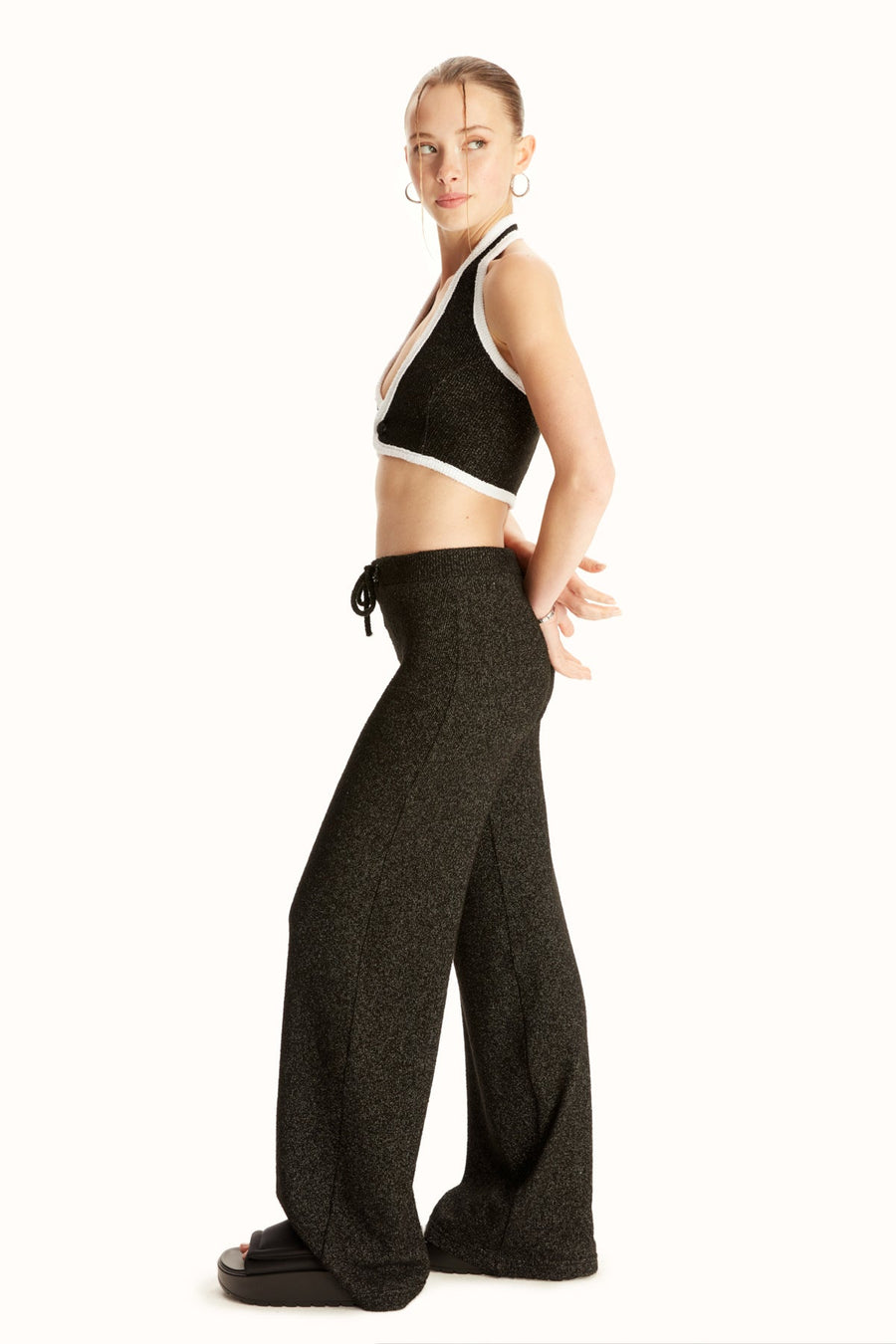 MUSE KNITWEAR CROP WEST / BLACK AND WHITE