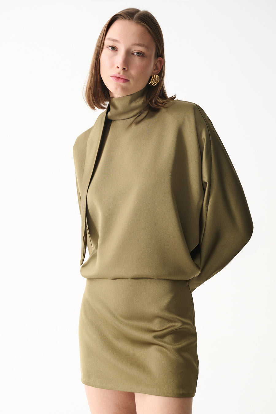 AMORE SATIN DRESS / OLIVE GREEN