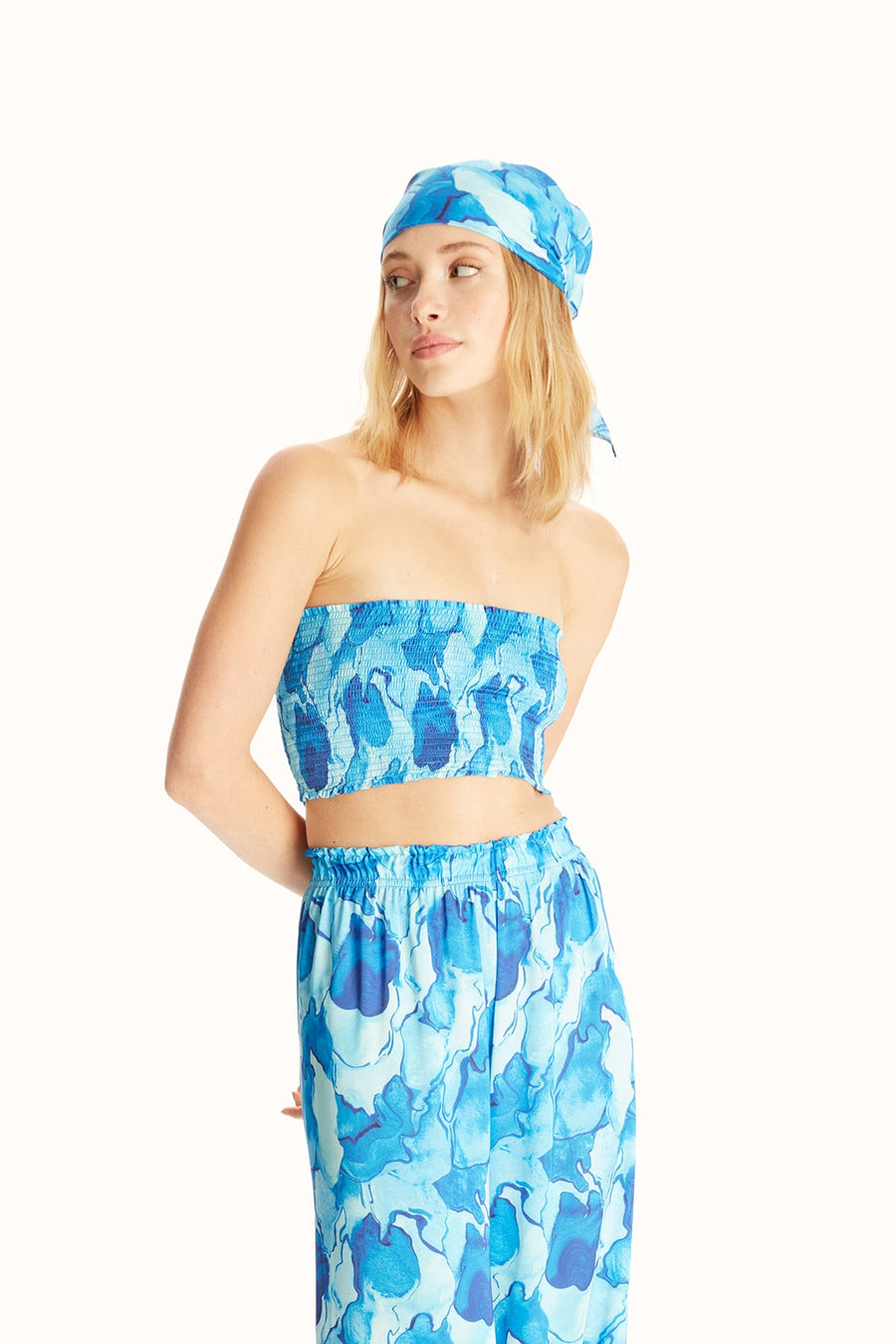 AURA SCARF / BLUE PATTERNED