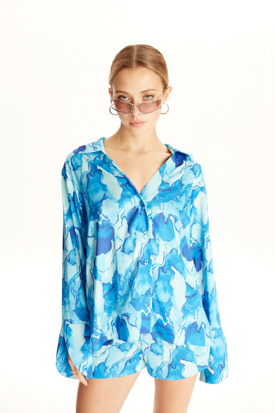 AURA SHORTS SET / BLUE PATTERNED