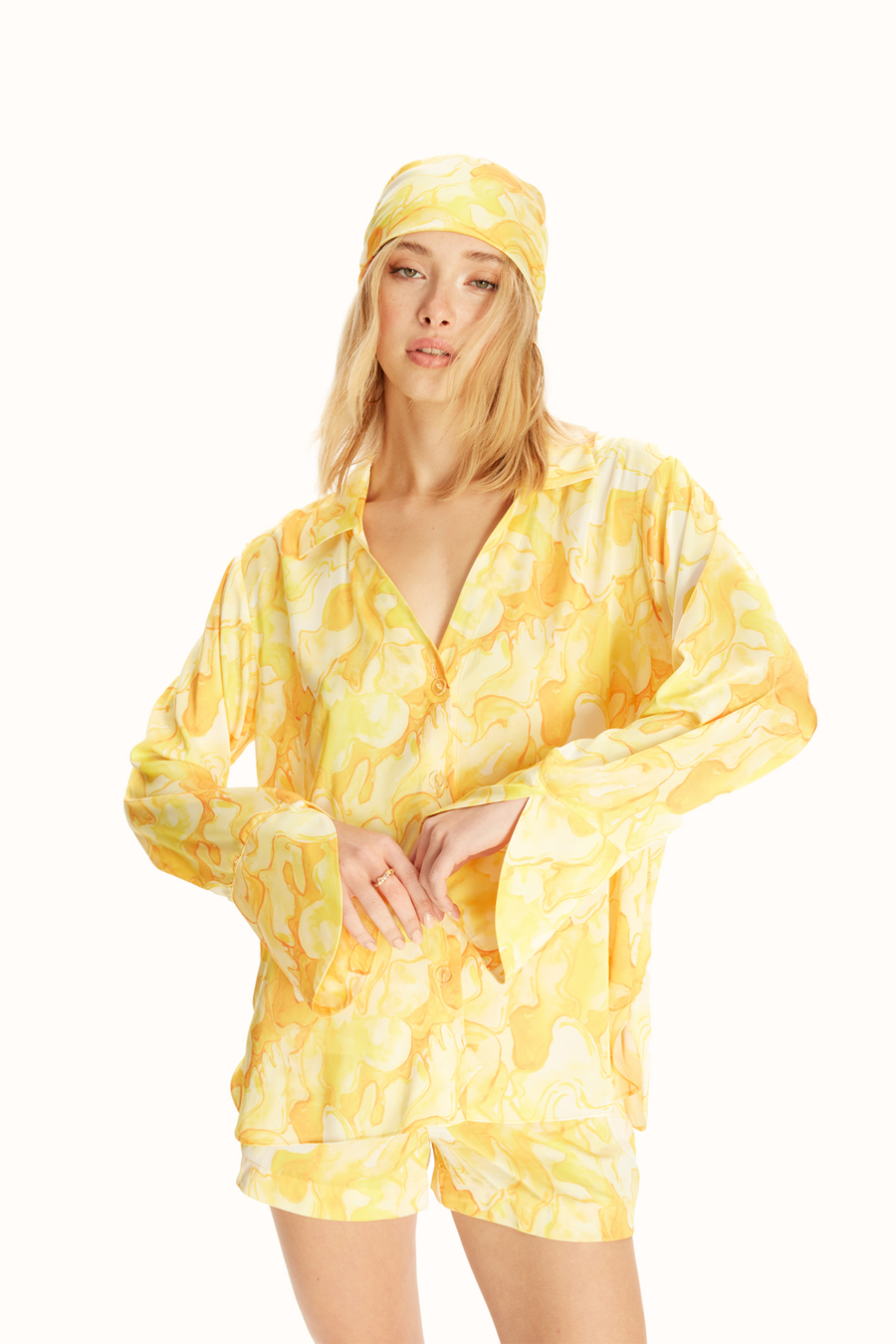 AURA SHORTS SET / YELLOW PATTERNED